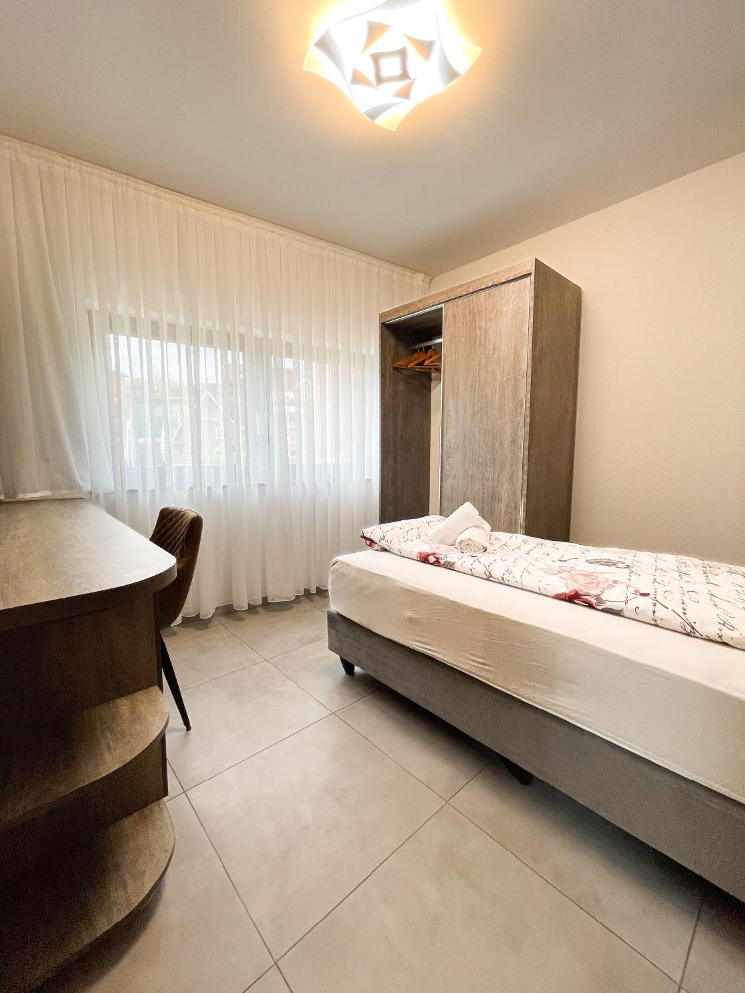 Hotel Loewenstein Lich Extérieur photo